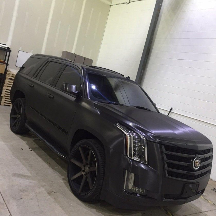Кадилак Эскалейт чёрный