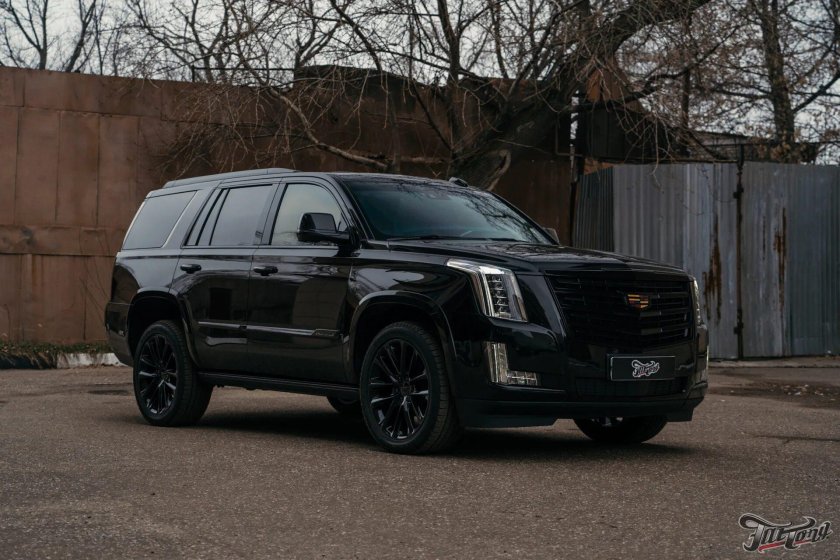 Кадиллак Эскалейд черный антихром