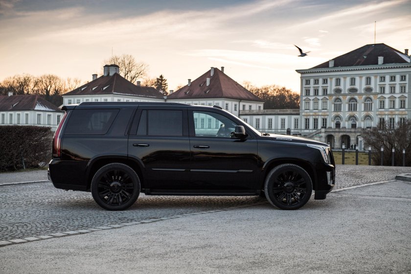 Cadillac Escalade Black
