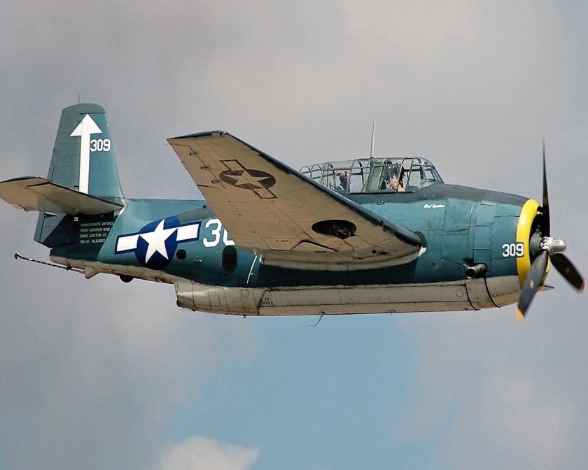 Торпедоносцев-бомбардировщиков «Эвенджер»