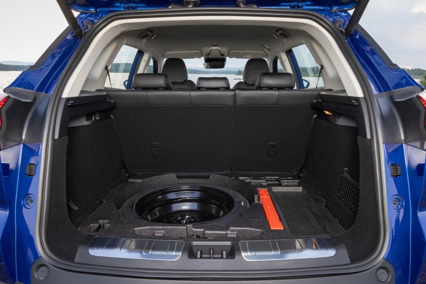 Geely Atlas Pro 2021 багажник