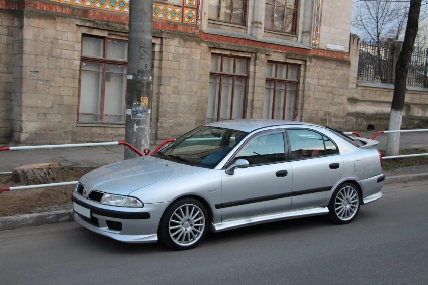 Митсубиси Каризма 2