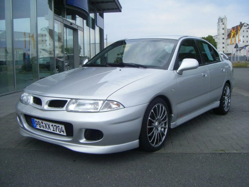 Mitsubishi carisma dynamics