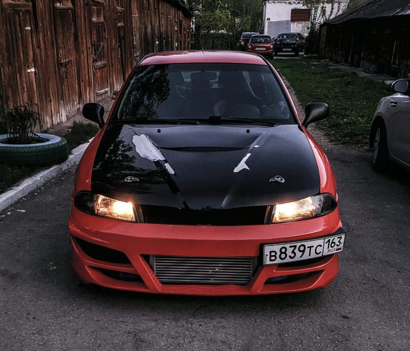 Mitsubishi Carisma Tuning 2002