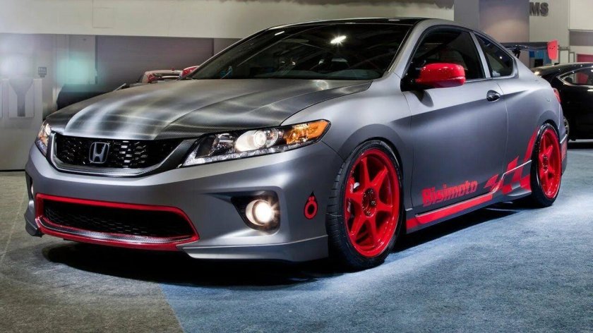 Машина Honda Accord