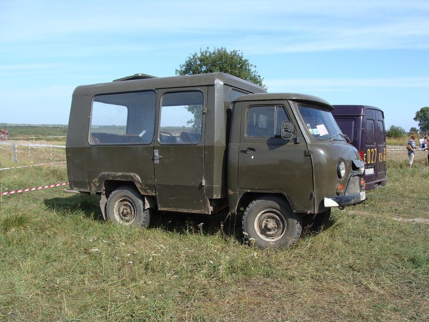 УАЗ 3303(т12 02) автоклуб