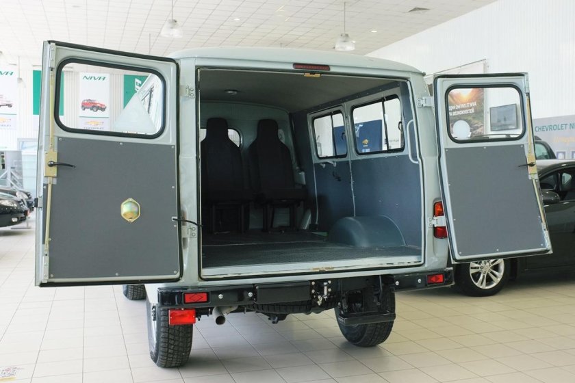 УАЗ-374195-05 грузовой фургон
