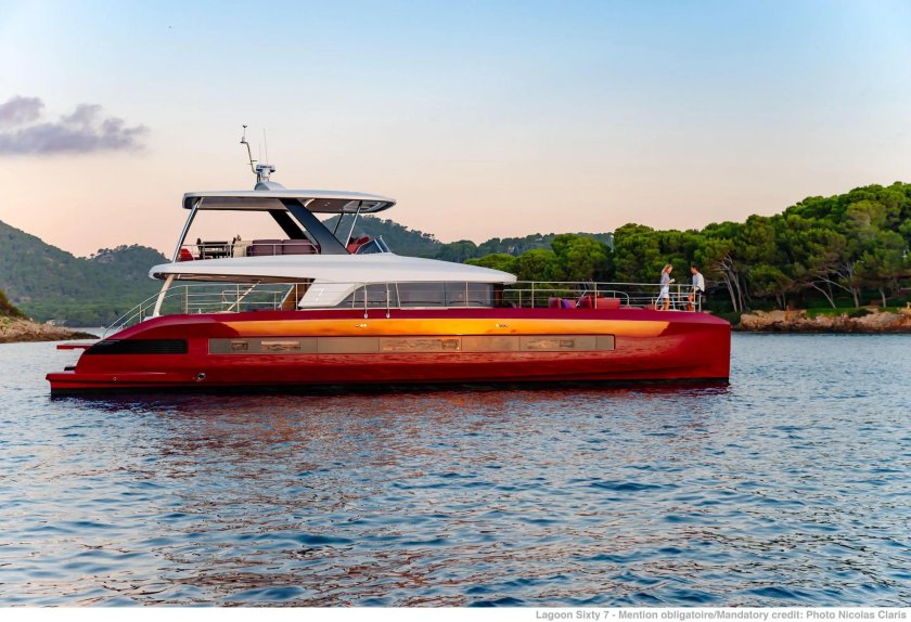 Моторные катамараны Lagoon