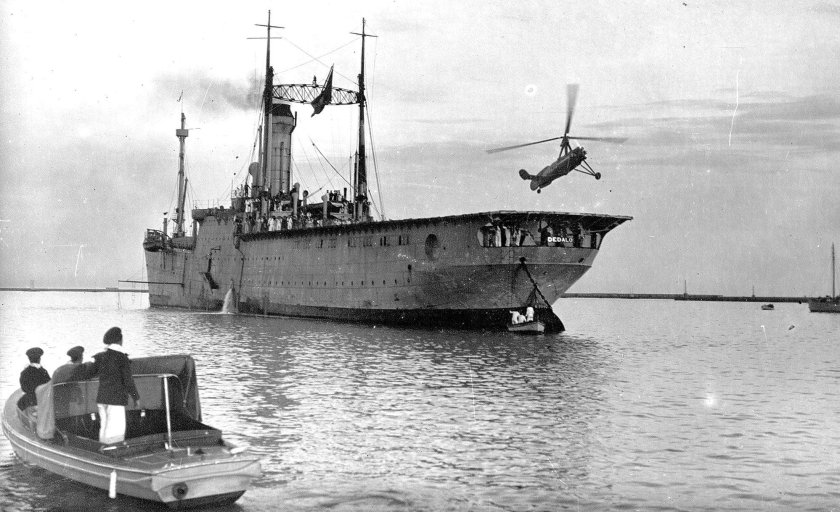 Крейсер "Алмаз" (гидроавианосец)