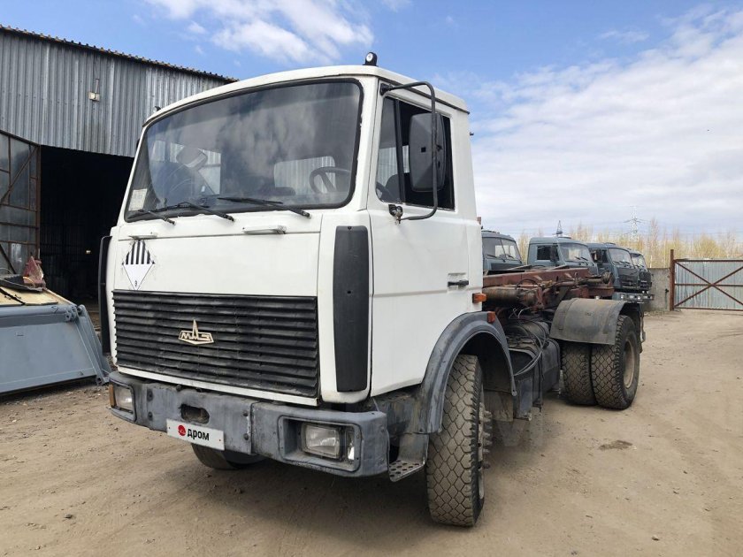 Седельный тягач маз