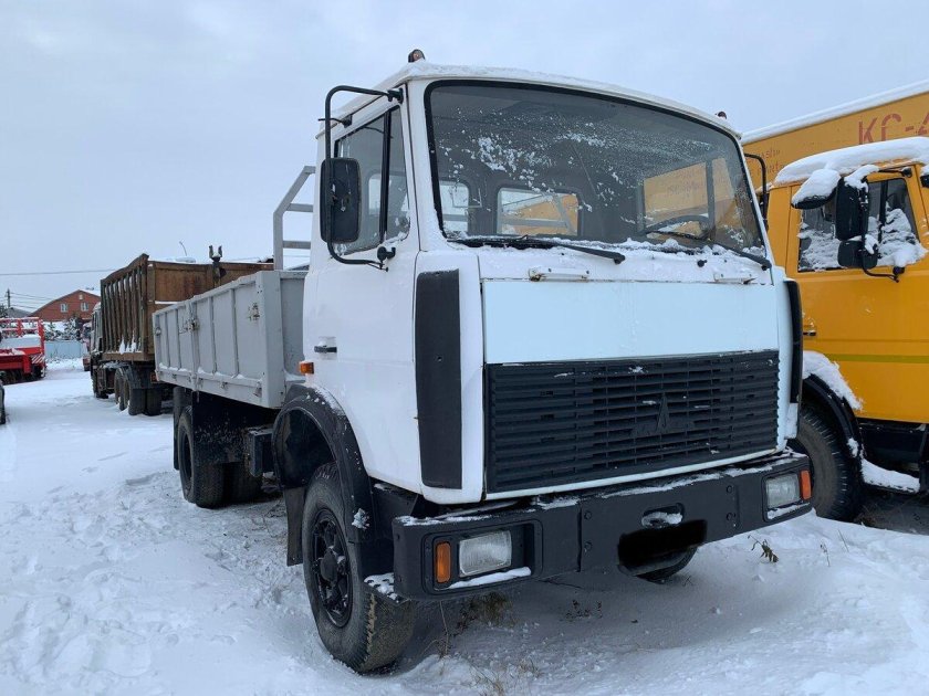 Бортовой грузовик маз 5336