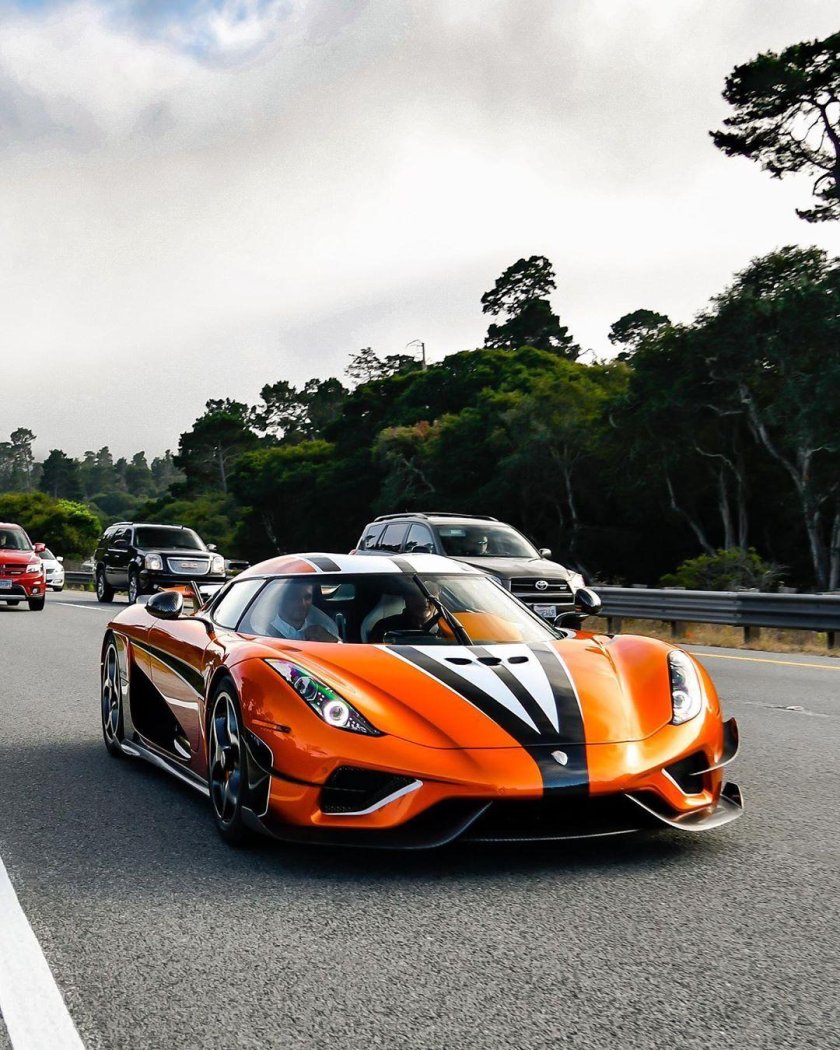 Кенигсегг Регера