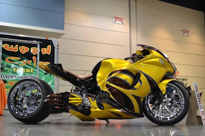 Мотоцикл-гигант Gunbus 410.