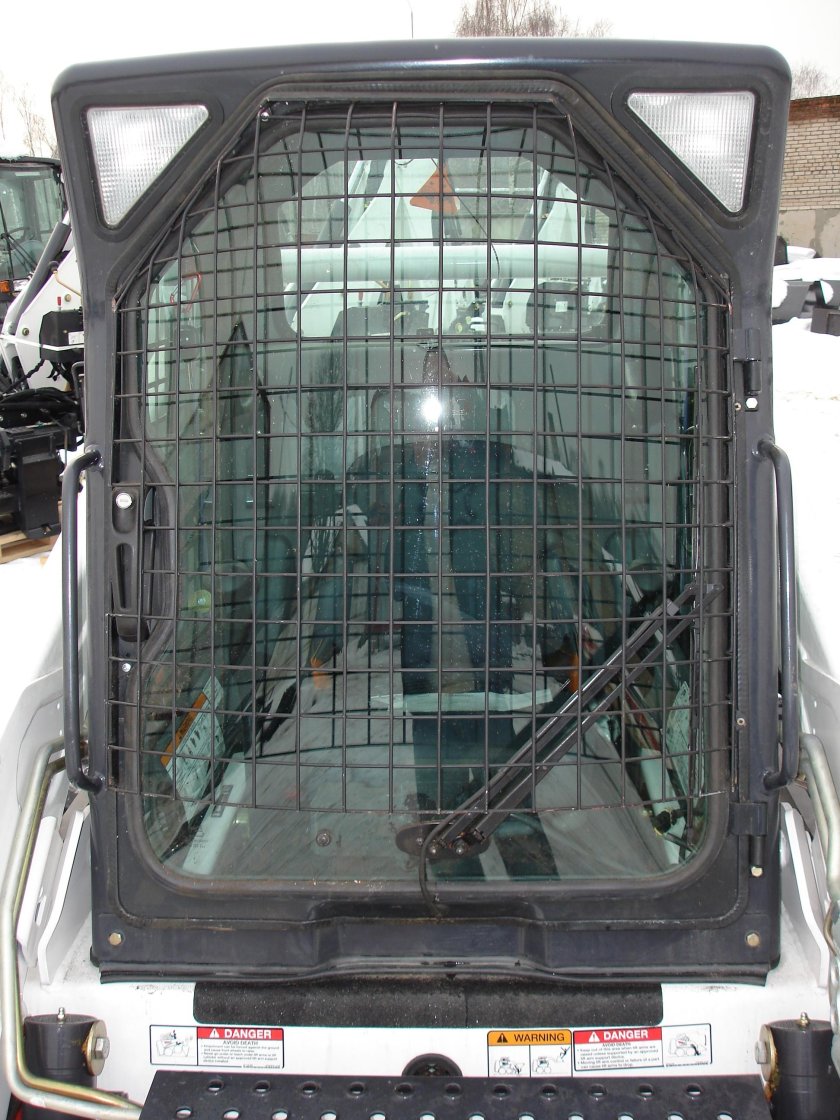 Защитгпя решетка Бобкет s175