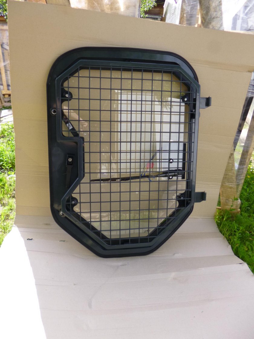 Дверь на Бобкэт 175