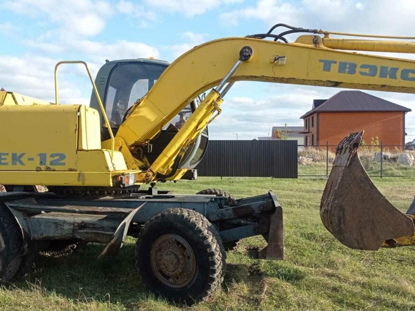 Экскаватор твэкс ек-14