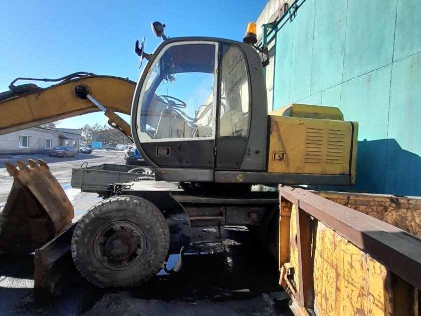 Экскаватор твэкс ек-18-20