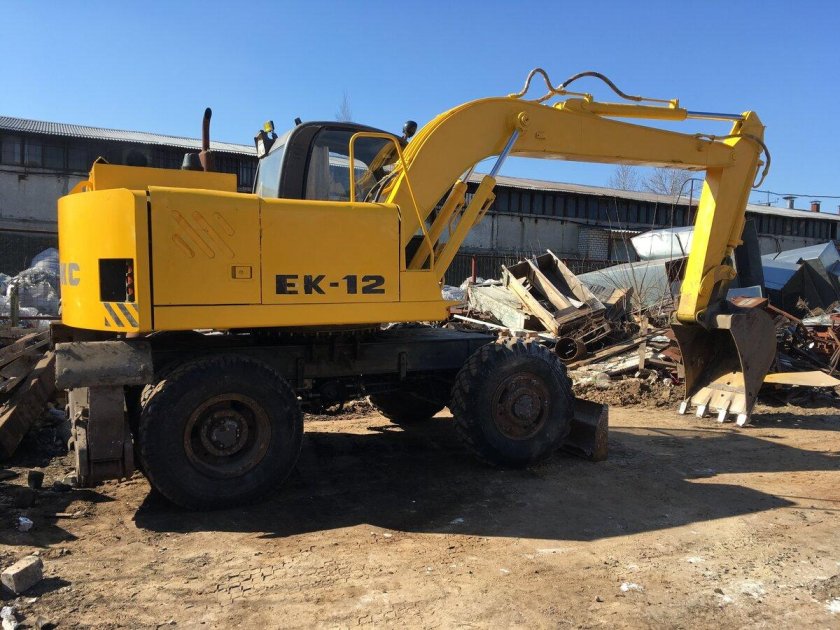 Экскаватор колесный ЕК-12