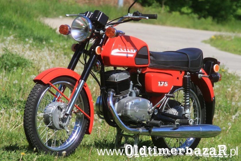 Мотоцикл cezet-175