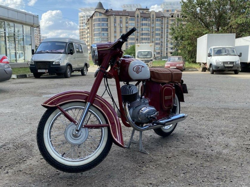 Мотоцикл ява 350 старушка