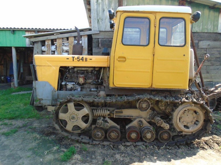 Трактор т-54 Болгар