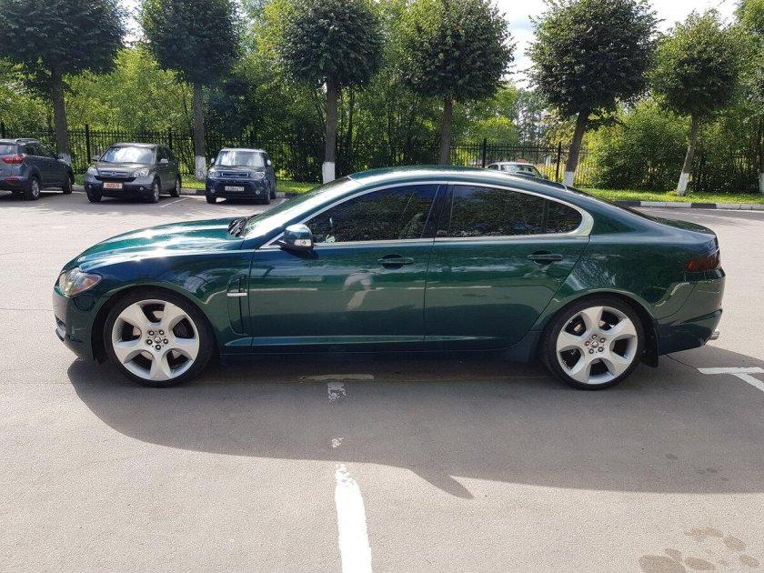 Jaguar XF 4.2