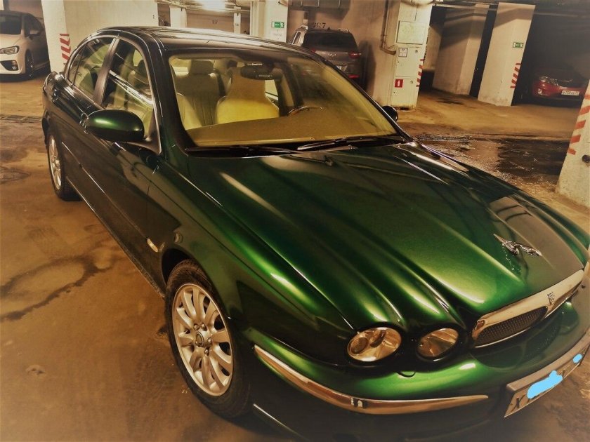 Jaguar x Type зеленый
