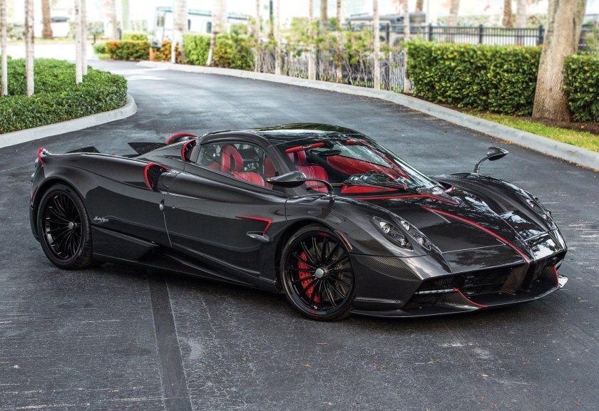 Pagani Huayra Roadster