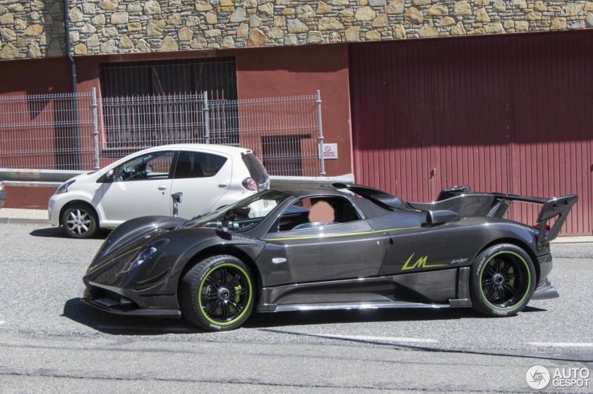 Pagani Zonda LM