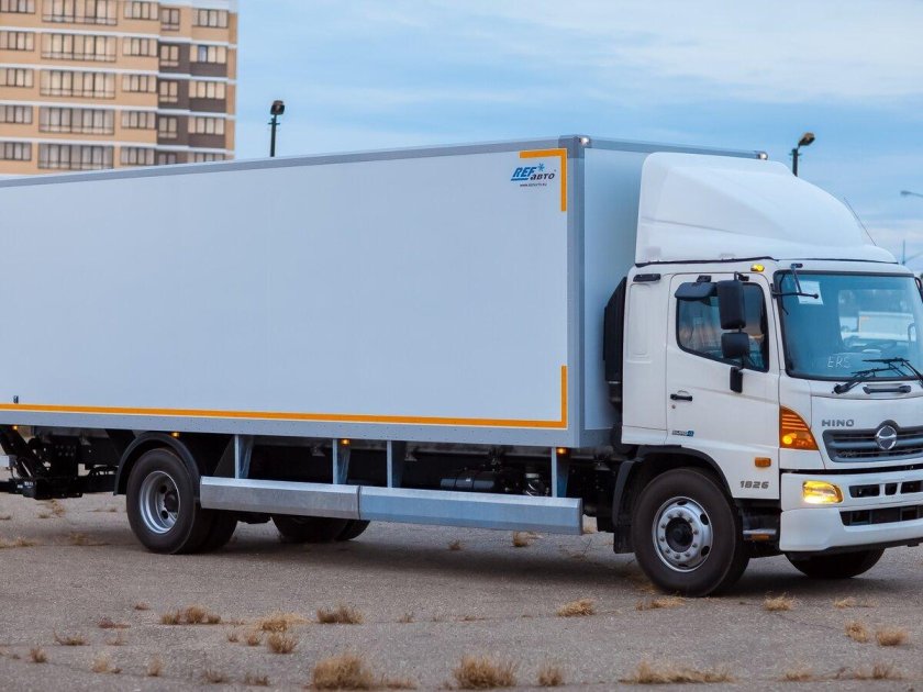 Хино 500 фургон