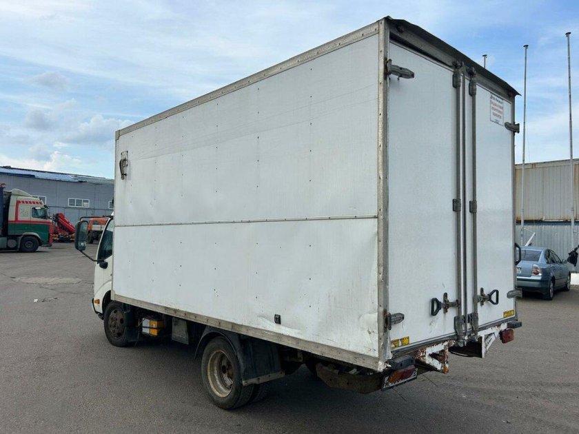 Ниссан кабстар рефрижератор