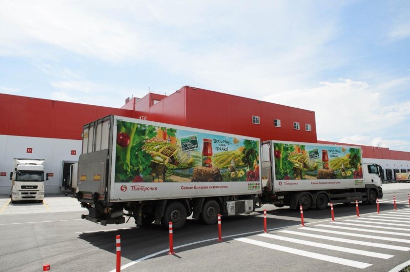 X5 Retail Group Грузовики