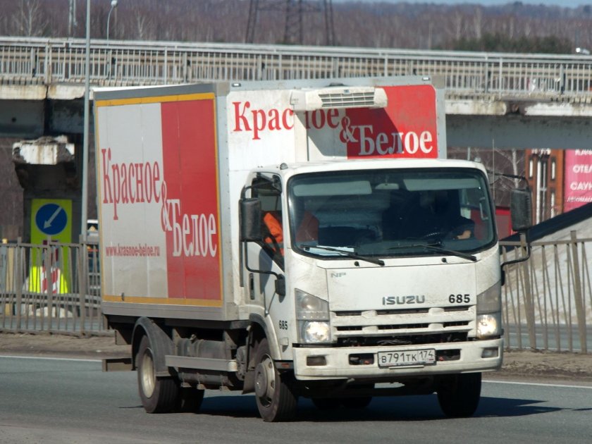 Исузу грузовик Пятерочка