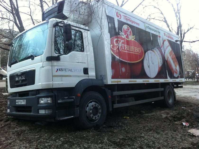 Фура Ивеко Пятерочка