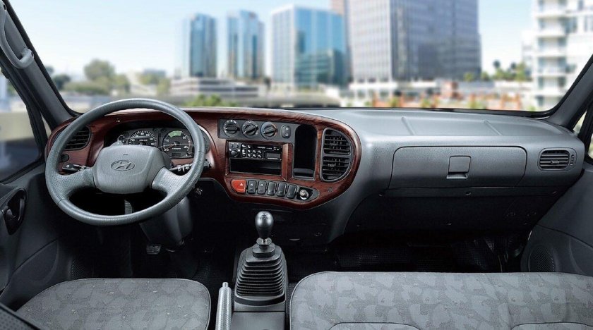Hyundai HD 78 салон