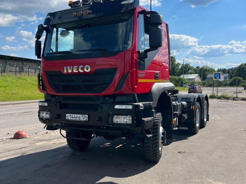 Седельный тягач iveco-amt 633910