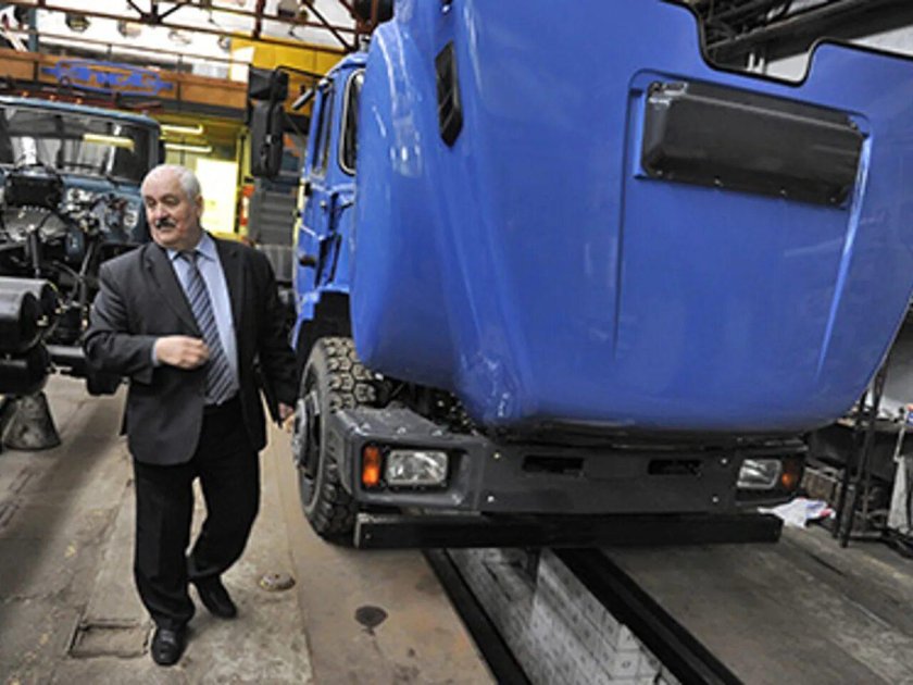 Автомобильный завод маз