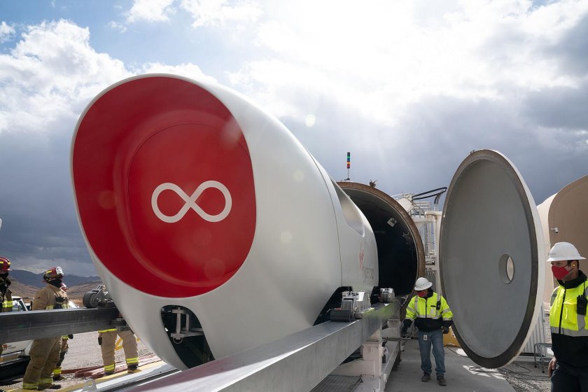 Илон Маск поезд Hyperloop