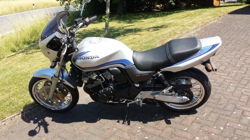 Хонда сб 400