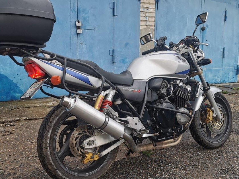 Мотоцикл honda cb 400