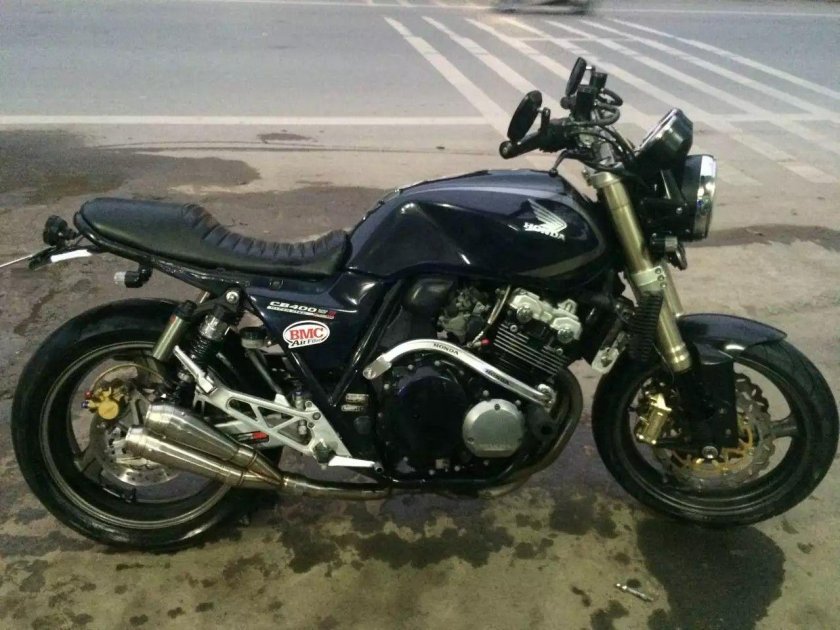 Хонда cb400sf
