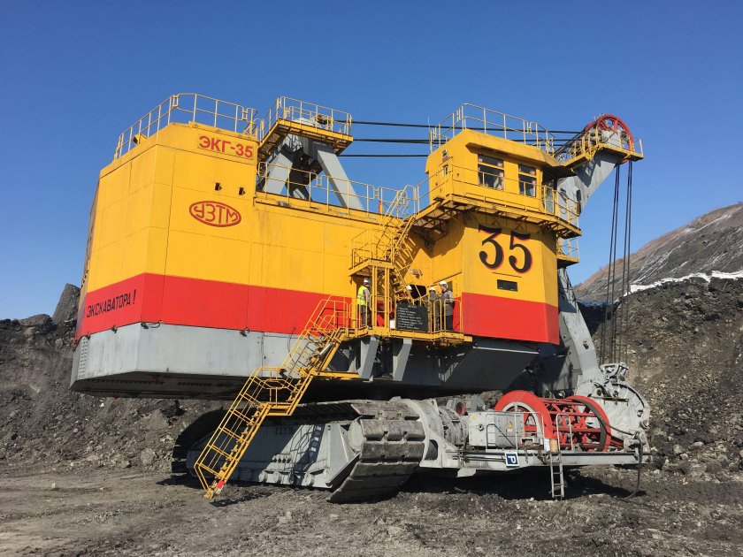 Карьерный экскаватор УЗТМ ЭКГ 35