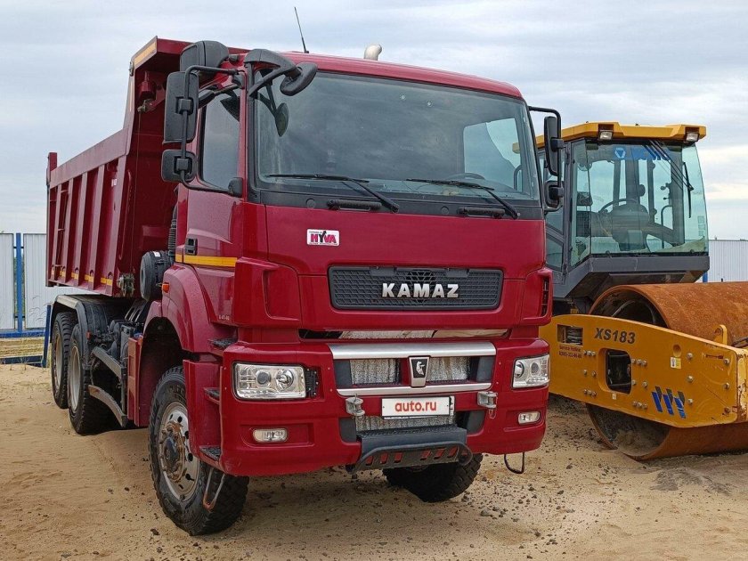 Новый камаз самосвал