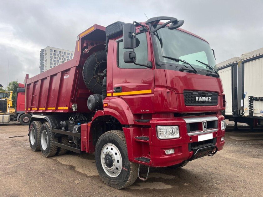 Самосвал камаз