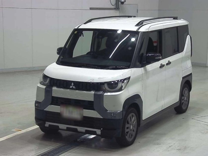 Mitsubishi delica mini 2023