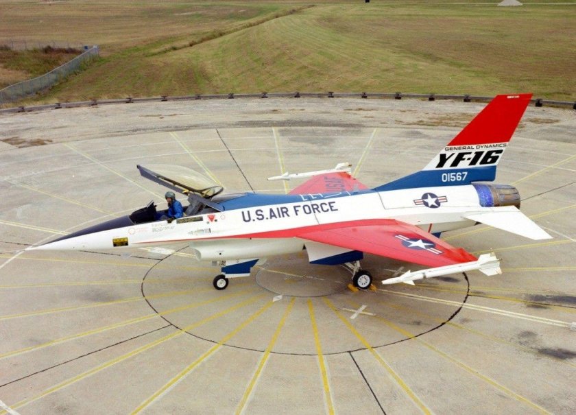 F-16 Prototype