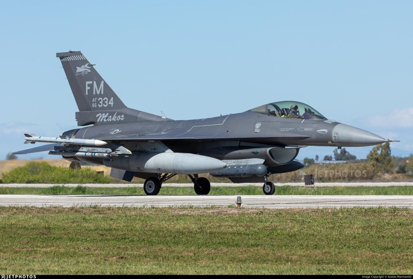 General dynamics f-16cm fighting falcon