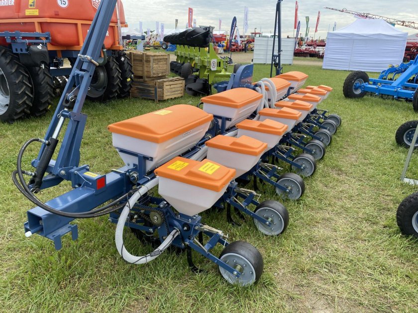 Сеялка МС-8 Миллеровосельмаш