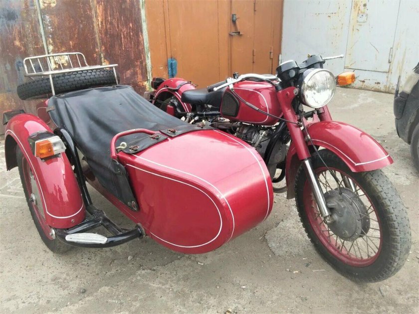 Мотоцикл Днепр МТ 10