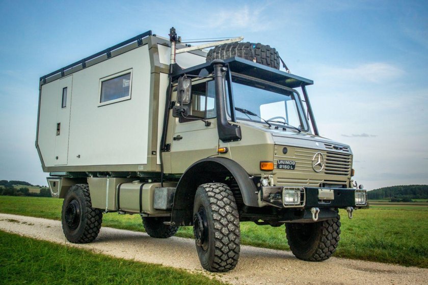Mercedes Benz Unimog 2150
